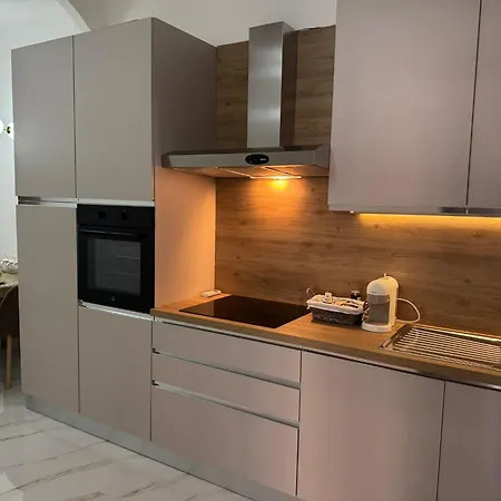 Moderno Al Centro Di - Modern In The Center Of Roma