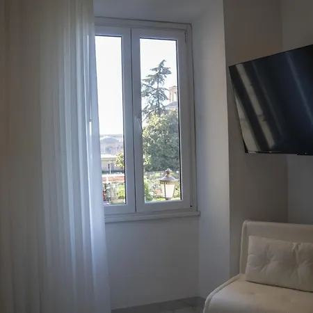 Moderno Al Centro Di - Modern In The Center Of Rome
